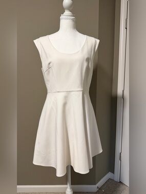 French Connection Ivory Sleeveless Fit-and-Flare Dress